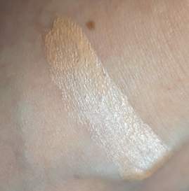 Charlotte Tilbury Hollywood Flawless Filter shade 3